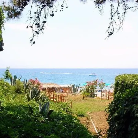 Beach Club Pinara Hv2 فندق كمر